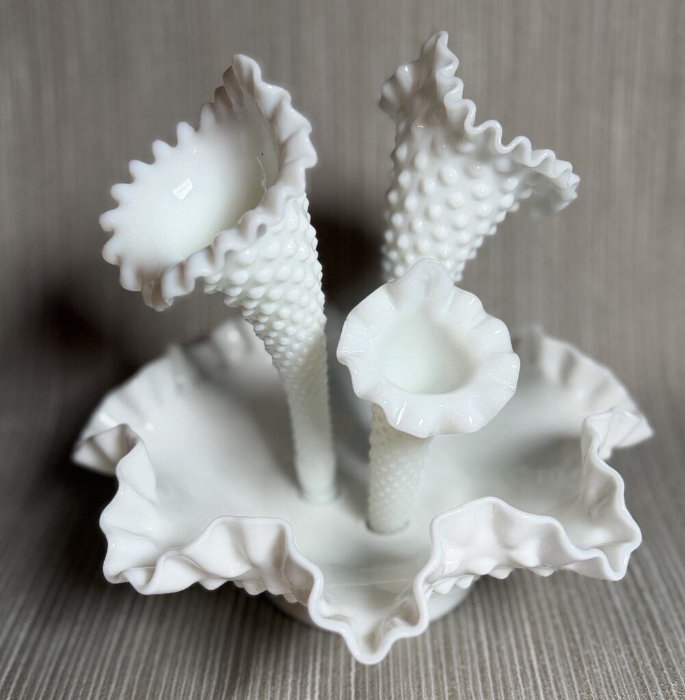 Vtg Fenton Milk Glass Hobnail 3 Horn Epergne Centerpiece Ruffled Trumpet Vase